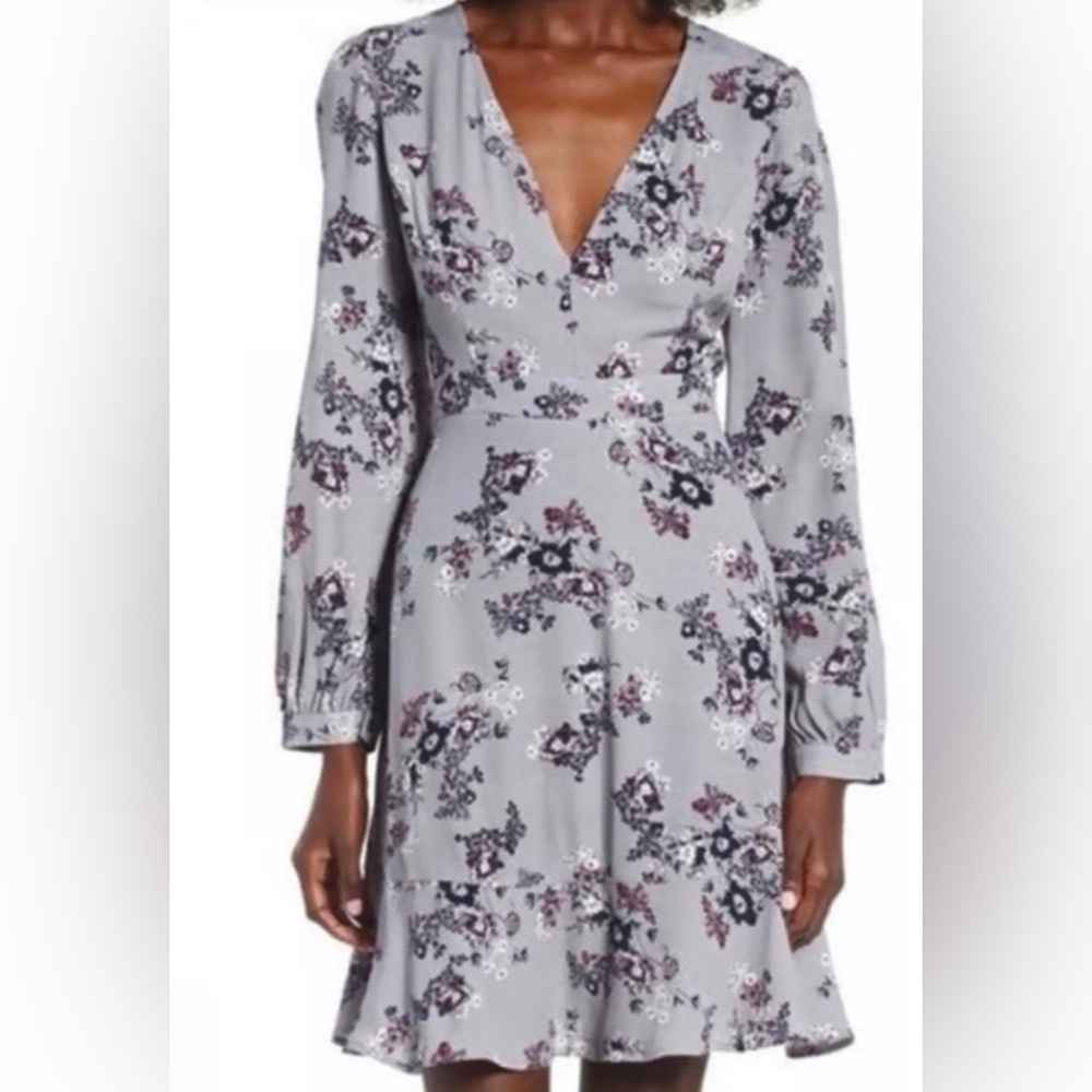 ASTR‎ The Label Floral Gray Mini Dress SM Long Sleeve Feminine Breezy